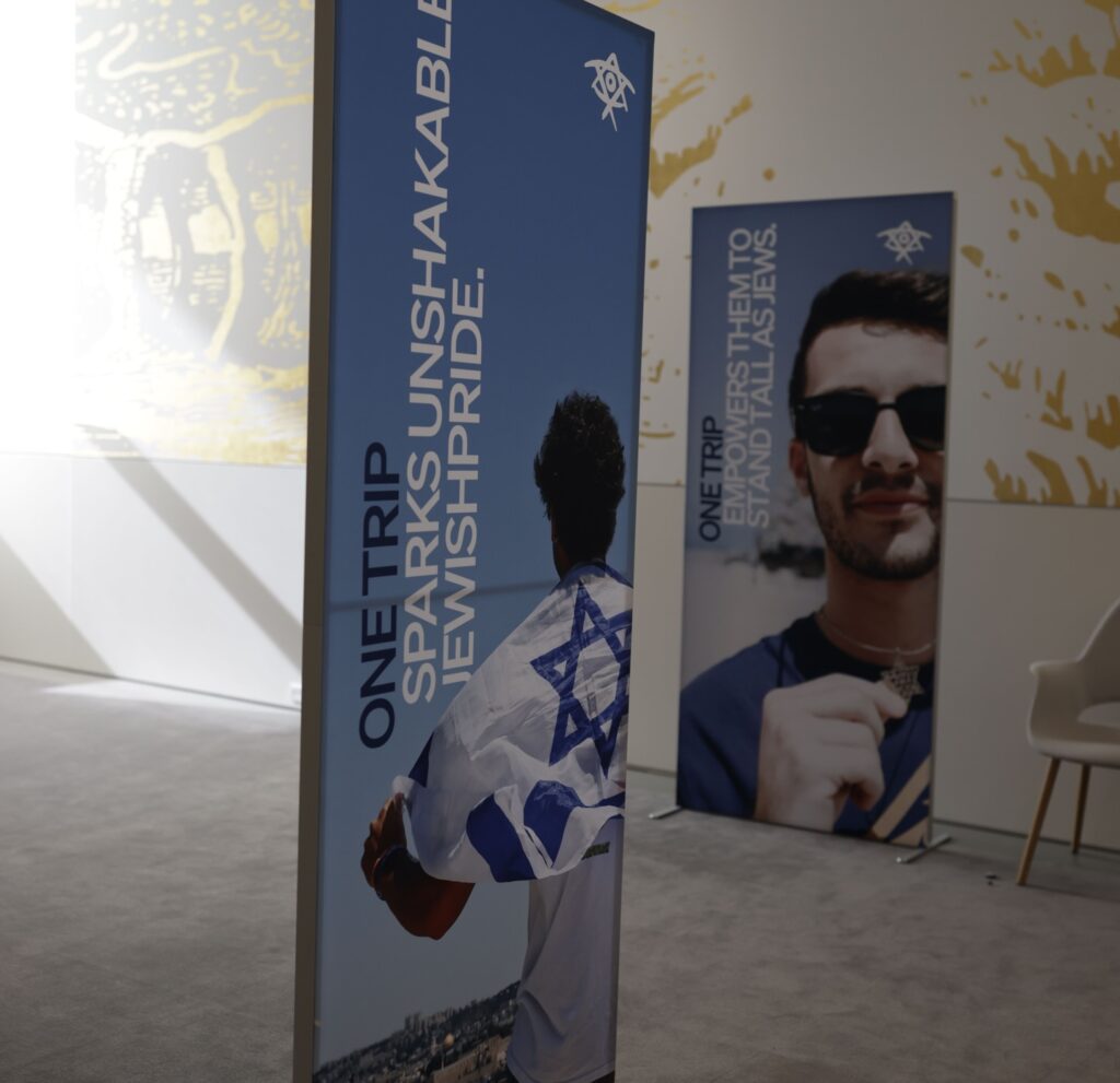 Instagram post from wave_entertainment_global. This post is in position 18.